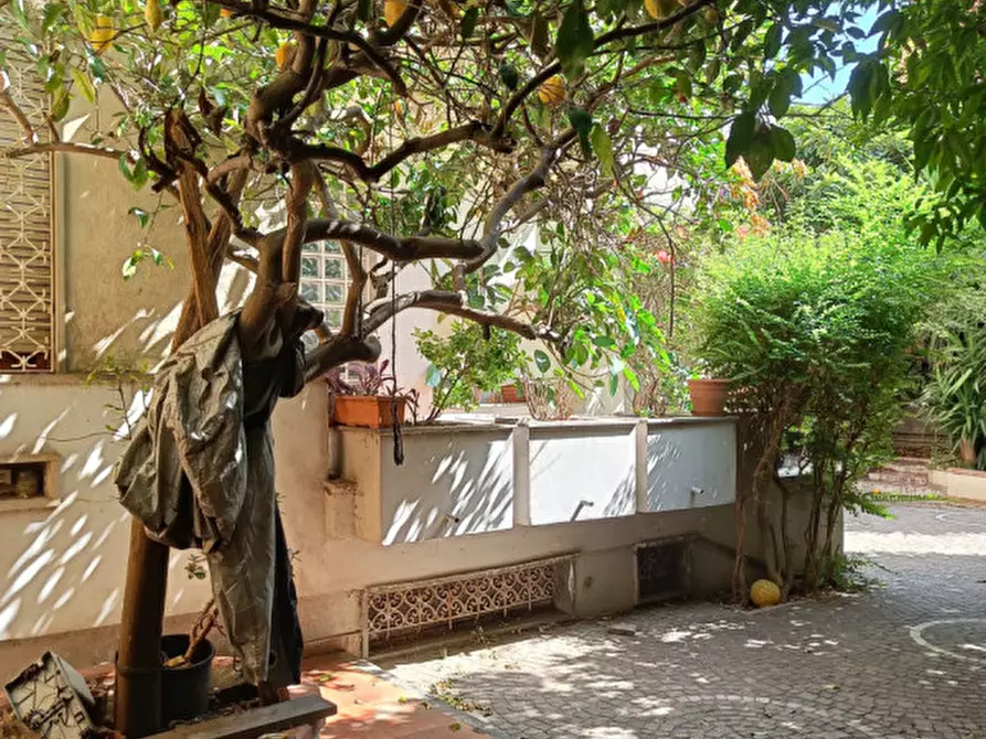 Immagine 4 di Villa in vendita  in Casalnuovo di napoli Corso Umberto I a Casalnuovo Di Napoli