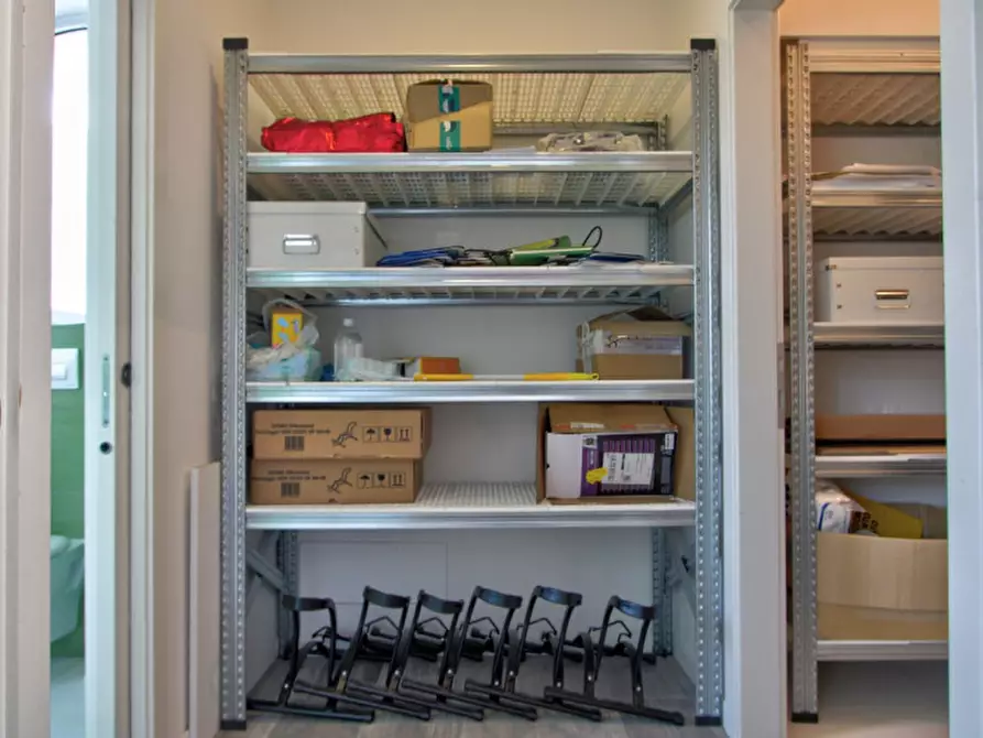 Immagine 4 di Negozio in vendita  in Via Cesare Battisti, 141 a Comano Terme