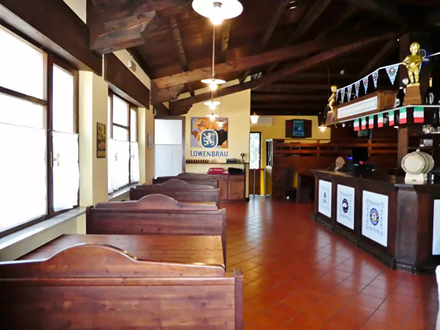 Immagine 2 di Negozio in vendita  in Strada Pasubio a Vicenza