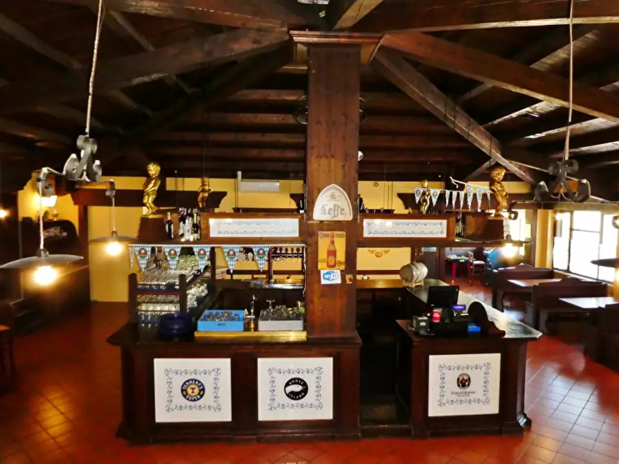 Immagine 8 di Negozio in vendita  in Strada Pasubio a Vicenza