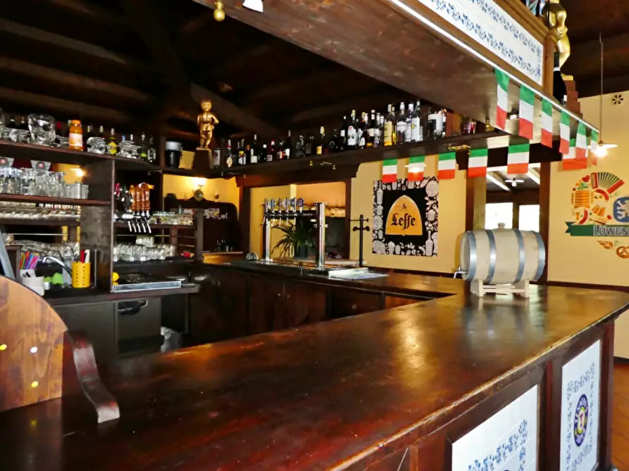 Immagine 9 di Negozio in vendita  in Strada Pasubio a Vicenza