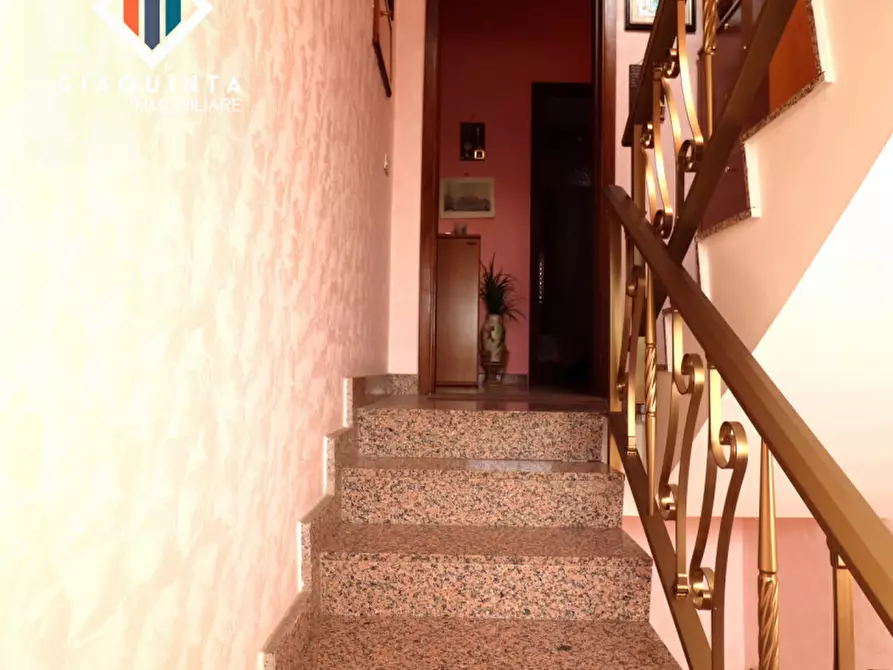 Immagine 7 di Casa bifamiliare in vendita  in via Verona n. 4 a Palagonia