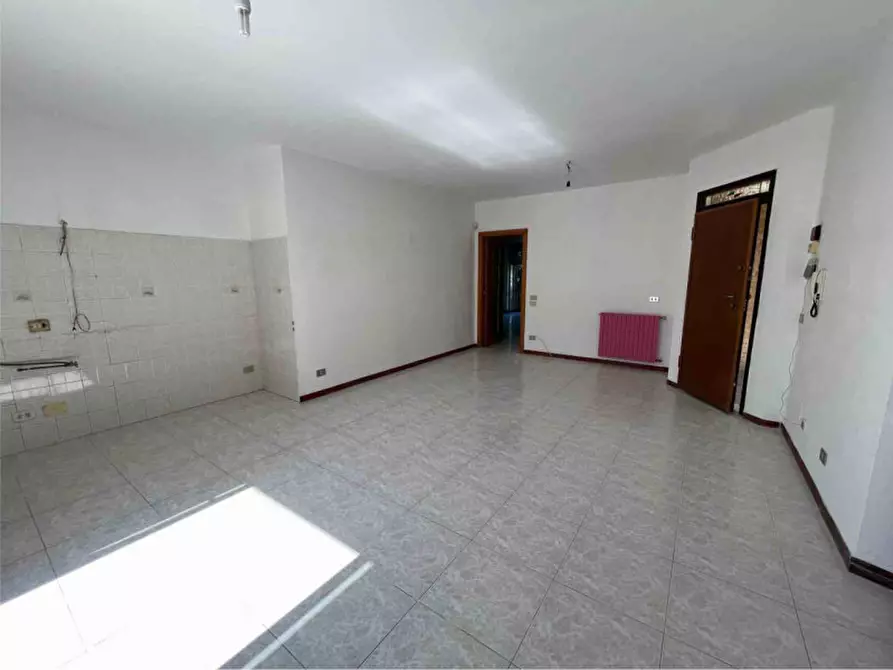 Immagine 4 di Appartamento in vendita  in GIUSEPPE GARIBALDI a Senigallia