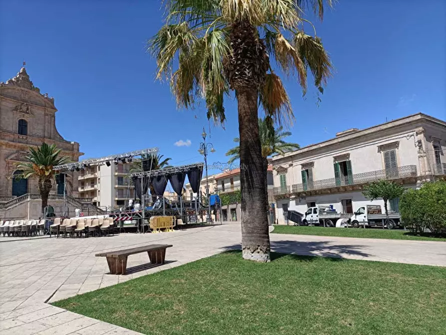 Immagine 1 di Casa indipendente in vendita  in Piazza Unità d'Italia a Ispica