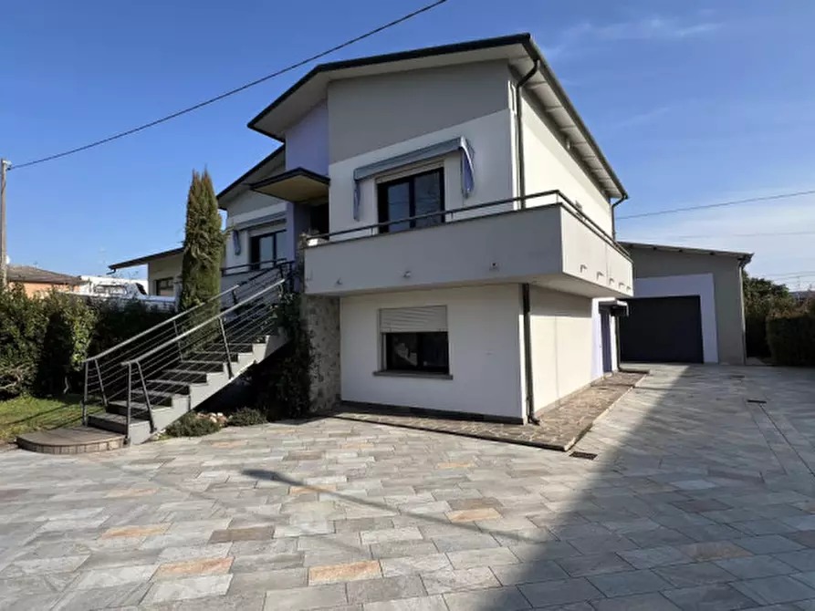 Immagine 1 di Casa indipendente in vendita  a Boara Pisani