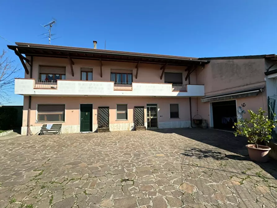 Immagine 3 di Casa indipendente in vendita  in VIA AMERIGO VESPUCCI a Calvisano