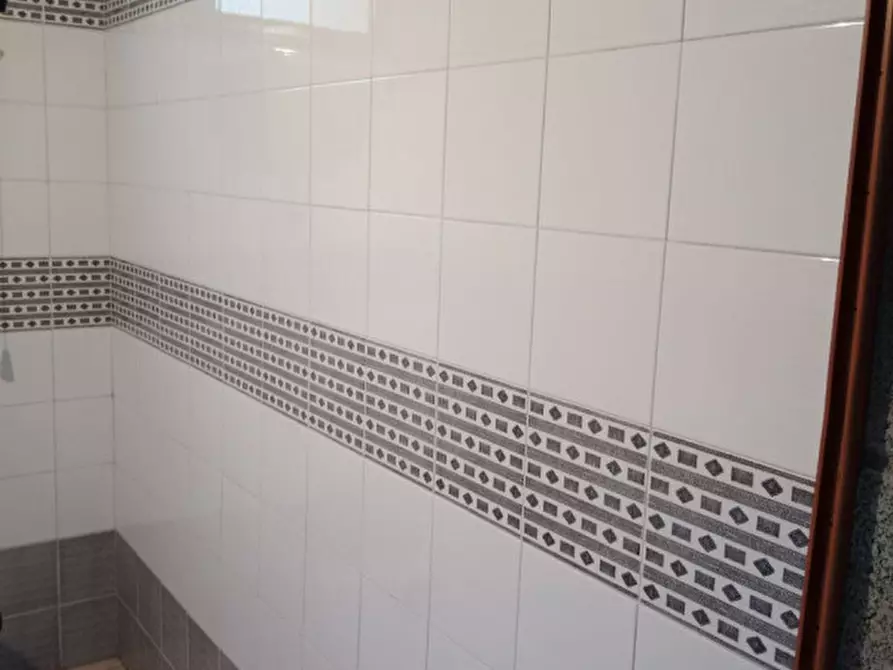 Immagine 10 di Magazzino in vendita  a Quartu Sant'elena