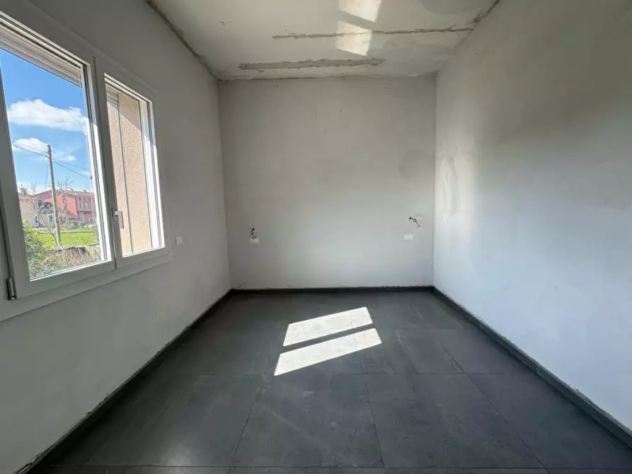 Immagine 17 di Villa in vendita  in VIA SANTA MARIA DELLA ROSA a Calvisano