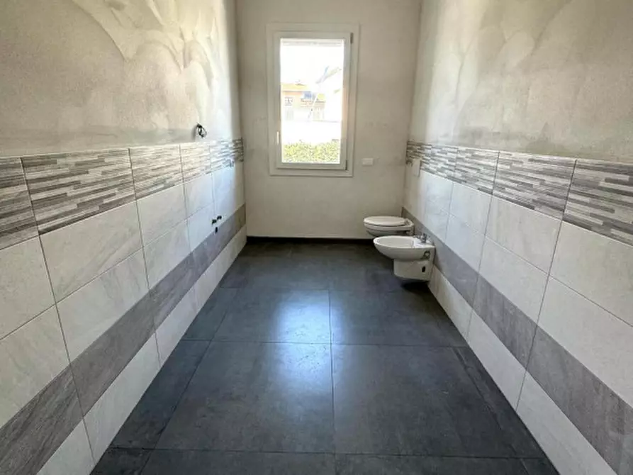 Immagine 19 di Villa in vendita  in VIA SANTA MARIA DELLA ROSA a Calvisano