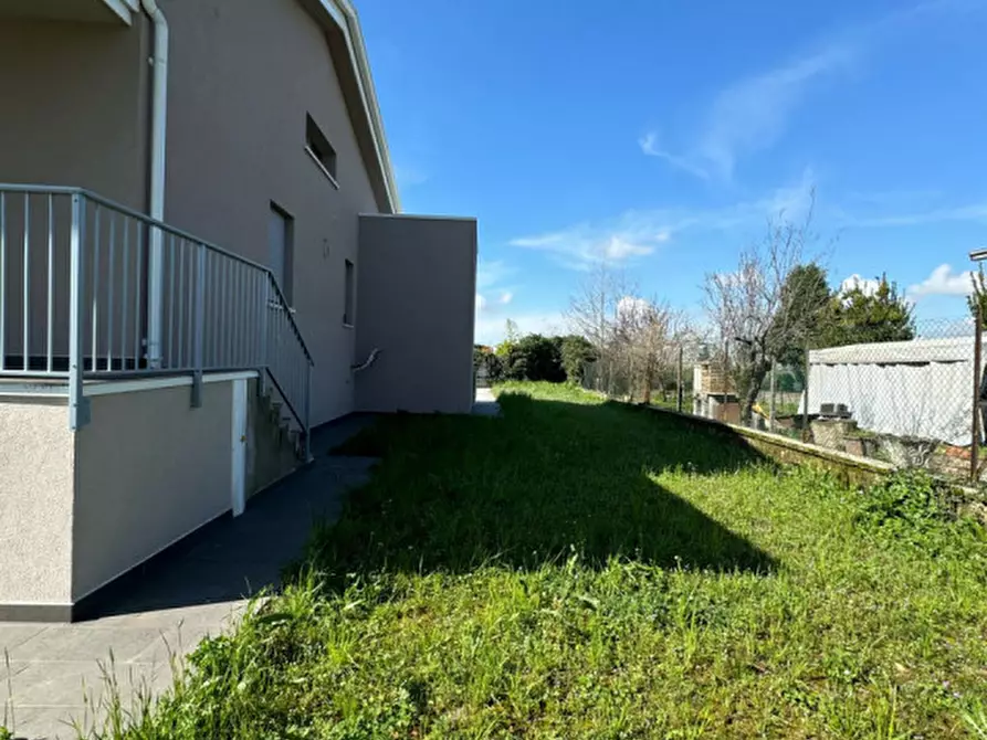 Immagine 23 di Villa in vendita  in VIA SANTA MARIA DELLA ROSA a Calvisano