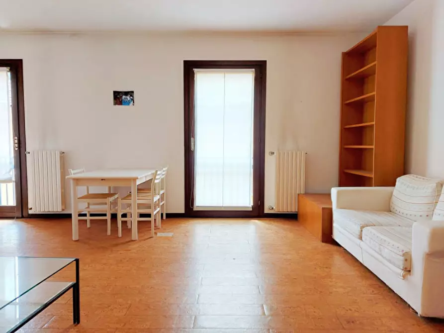 Immagine 1 di Appartamento in vendita  in Via Santa Maria, N. 11 a Chiavenna