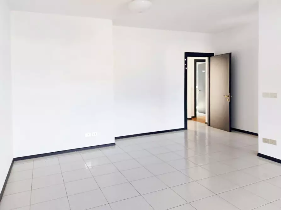 Immagine 1 di Appartamento in vendita  in Via Valeriana, N. 240 a Dubino