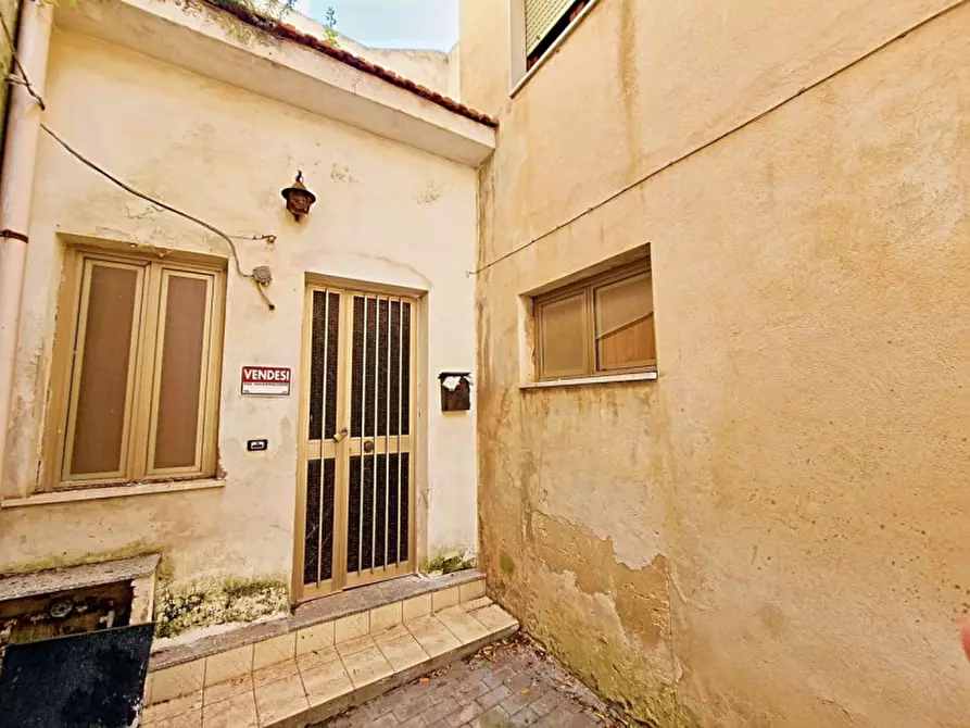 Immagine 1 di Appartamento in vendita  in Via Ciaceri, N. 1 a Modica
