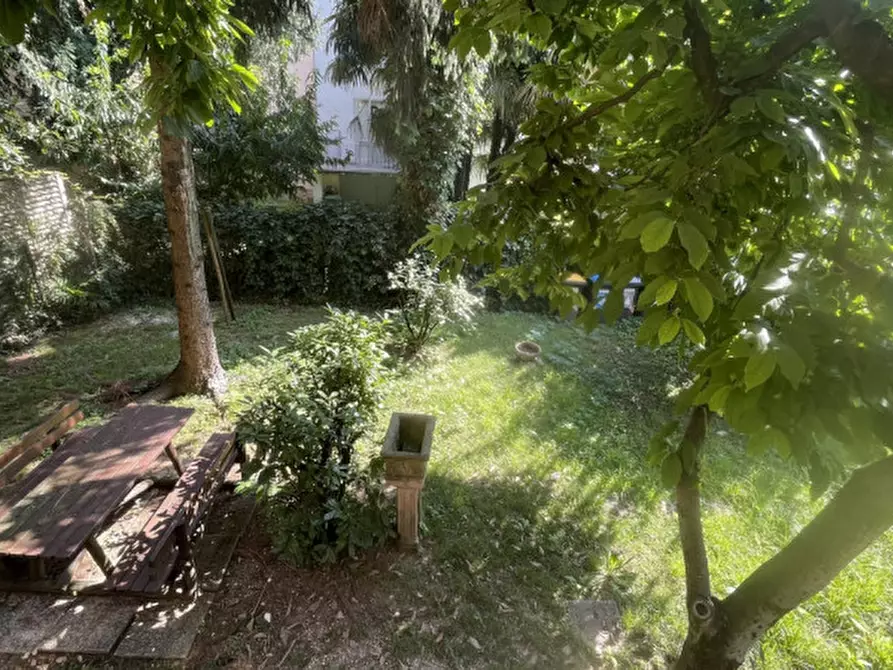 Immagine 4 di Casa trifamiliare in vendita  in VIA MONTECIMONE a Padova
