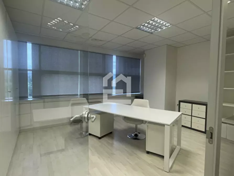 Immagine 5 di Attività commerciale in vendita  in Via Nazionale a Manerba Del Garda