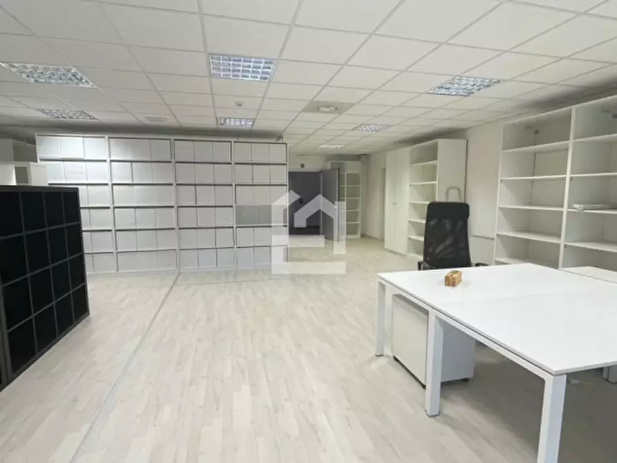 Immagine 9 di Attività commerciale in vendita  in Via Nazionale a Manerba Del Garda