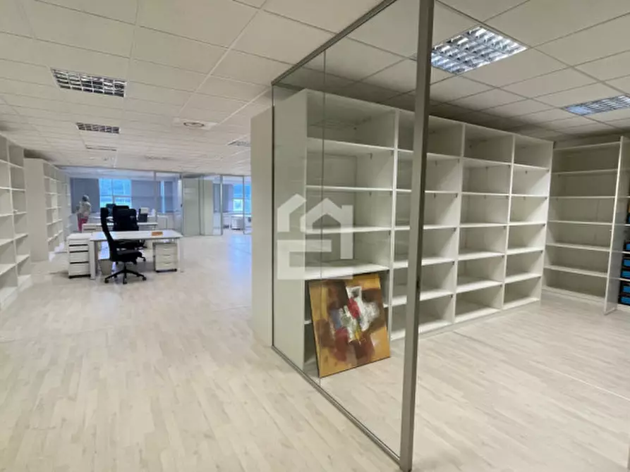 Immagine 10 di Attività commerciale in vendita  in Via Nazionale a Manerba Del Garda