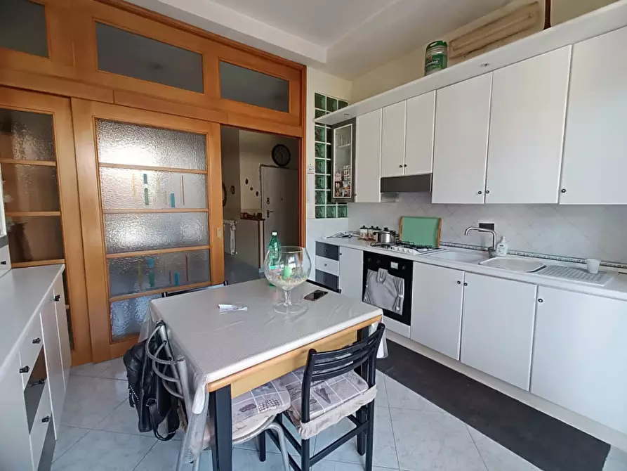 Immagine 12 di Appartamento in vendita  in cASALNUOVO DI NAPOLI via napoli a Casalnuovo Di Napoli