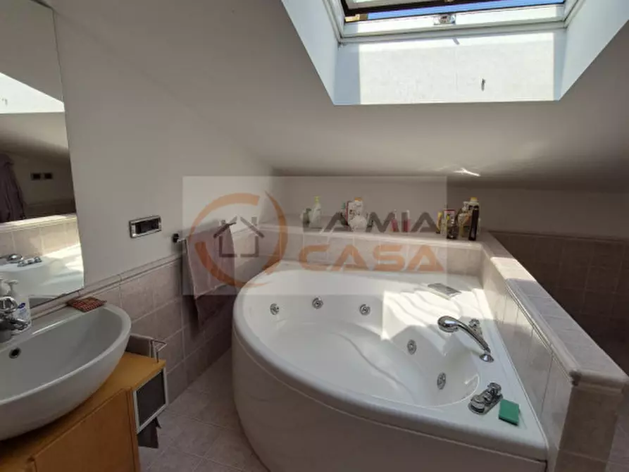 Immagine 10 di Camera in affitto  in Via XXV Aprile 26 a Legnaro