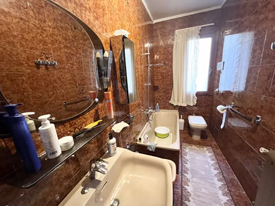 Immagine 18 di Casa indipendente in vendita  in Fondamenta Canal Lombardo a Chioggia