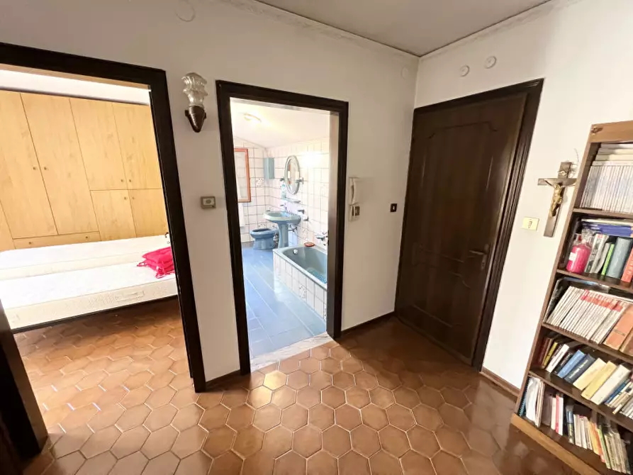 Immagine 23 di Casa indipendente in vendita  in Fondamenta Canal Lombardo a Chioggia