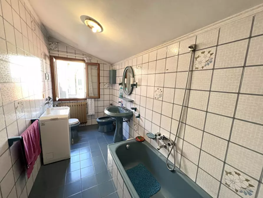 Immagine 30 di Casa indipendente in vendita  in Fondamenta Canal Lombardo a Chioggia