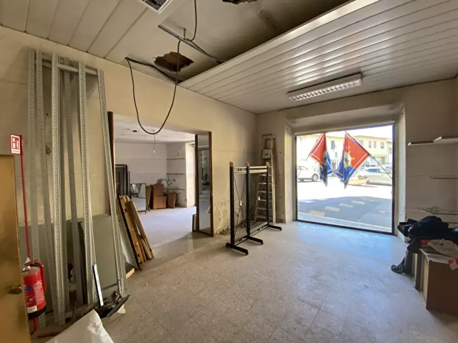 Immagine 6 di Negozio in affitto  in Via della Nave a Rovezzano a Bagno A Ripoli