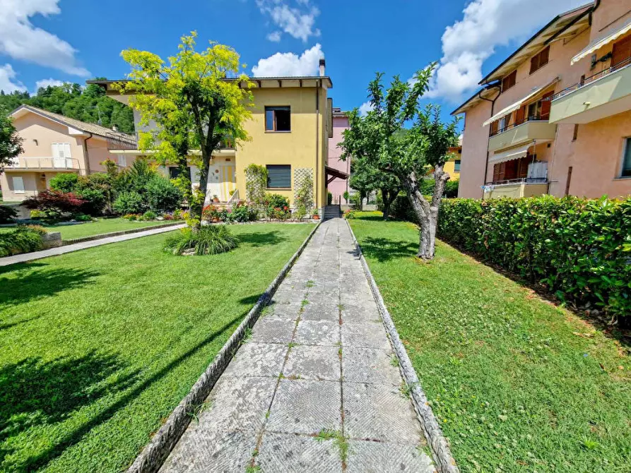 Immagine 1 di Appartamento in vendita  in via Alcide De Gasperi a Acqualagna