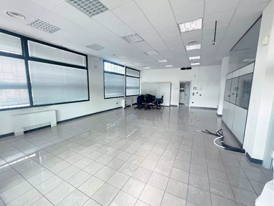 Immagine 2 di Negozio in affitto  in CASALSERUGO CENTRO RIF 1038 a Casalserugo