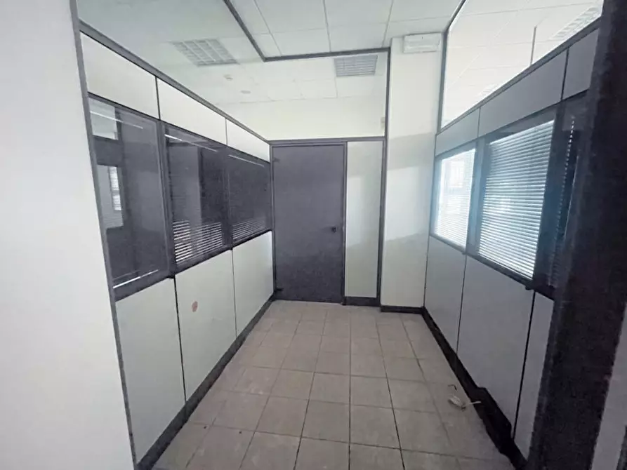 Immagine 6 di Negozio in affitto  in CASALSERUGO CENTRO RIF 1038 a Casalserugo