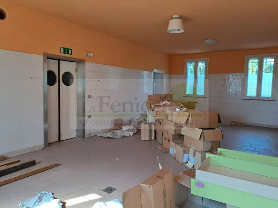 Immagine 1 di Attività commerciale in vendita  in strada statale goitese a Goito