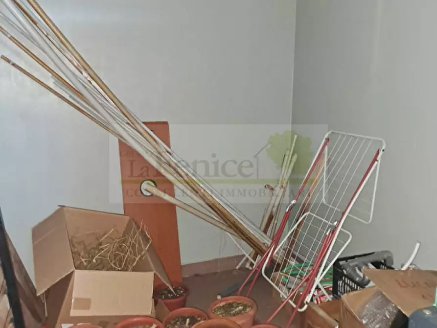 Immagine 6 di Attività commerciale in vendita  in strada statale goitese a Goito