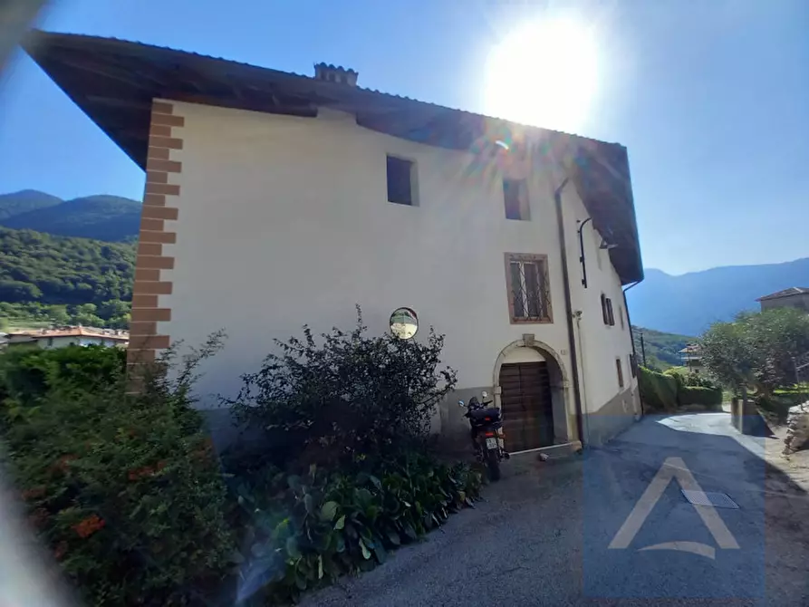 Immagine 5 di Villa in vendita  in via Trento 1 a Drena