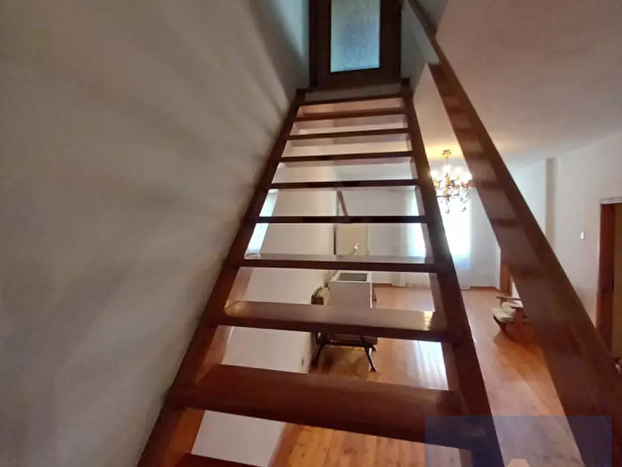 Immagine 43 di Villa in vendita  in via Trento 1 a Drena