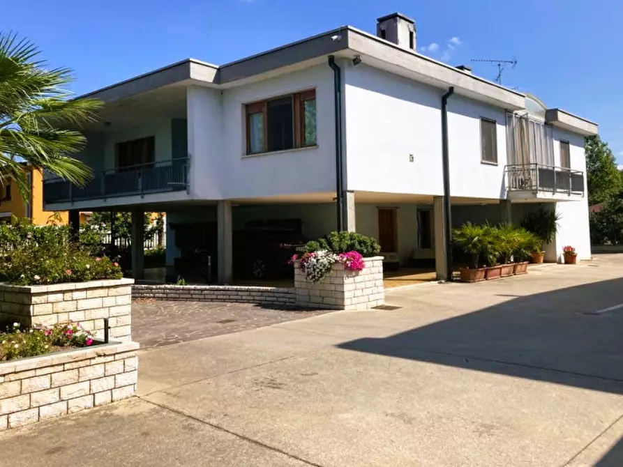 Immagine 23 di Villa in vendita  in VIA ROSSI, 47 a Remedello