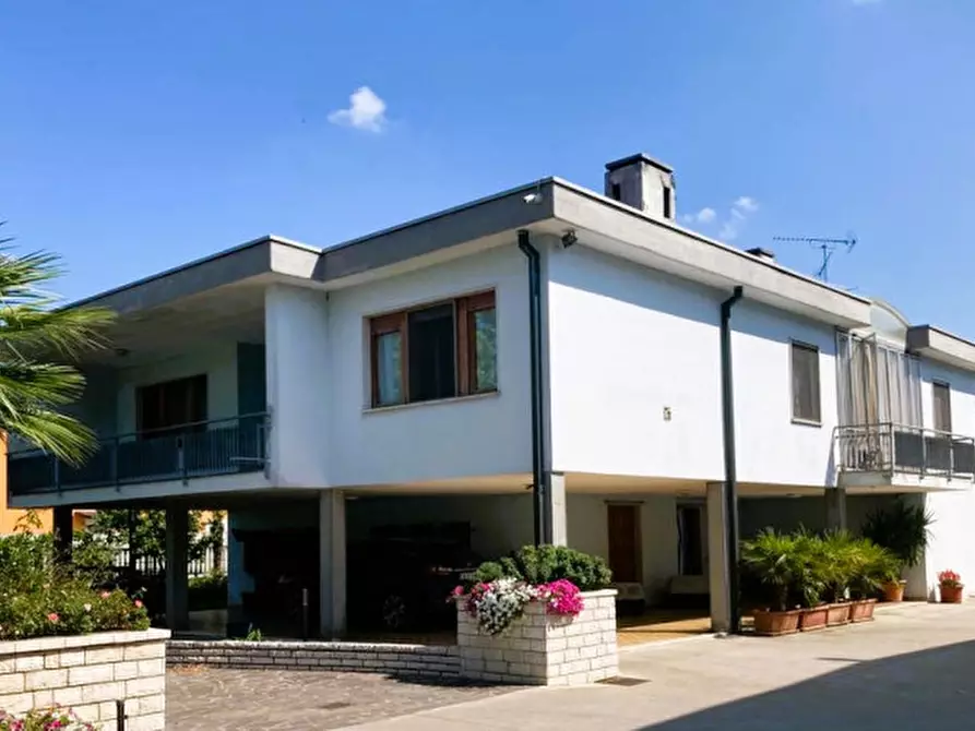 Immagine 25 di Villa in vendita  in VIA ROSSI, 47 a Remedello