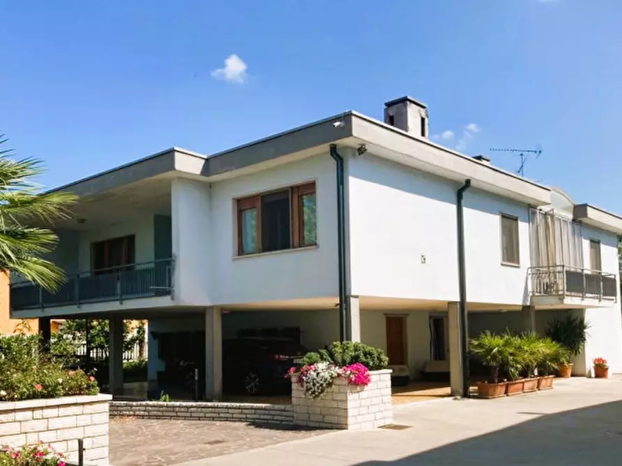 Immagine 26 di Villa in vendita  in VIA ROSSI, 47 a Remedello