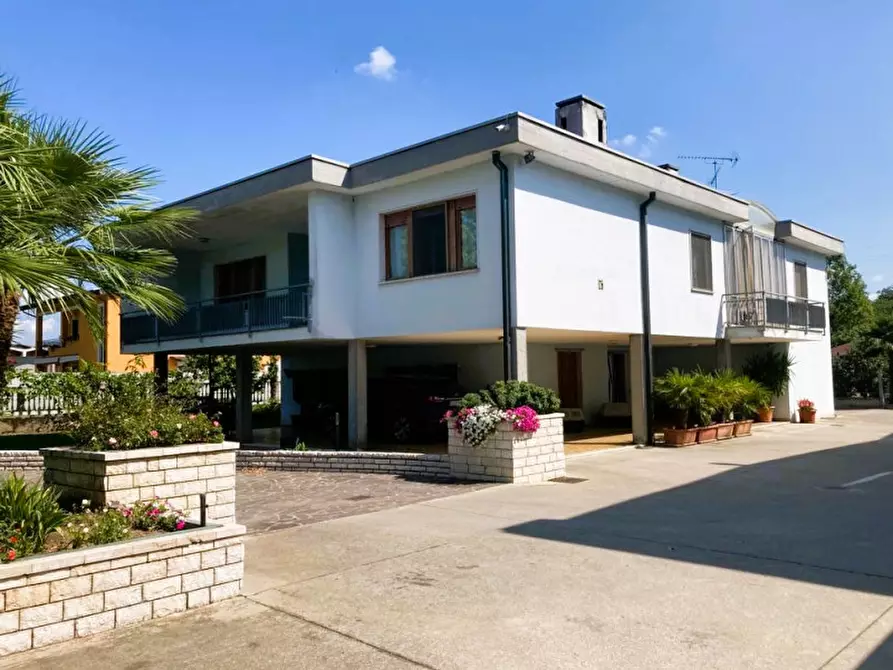 Immagine 27 di Villa in vendita  in VIA ROSSI, 47 a Remedello