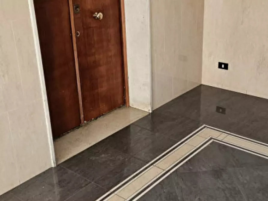 Immagine 11 di Appartamento in vendita  in Via Domenico Fontana 133 a Napoli