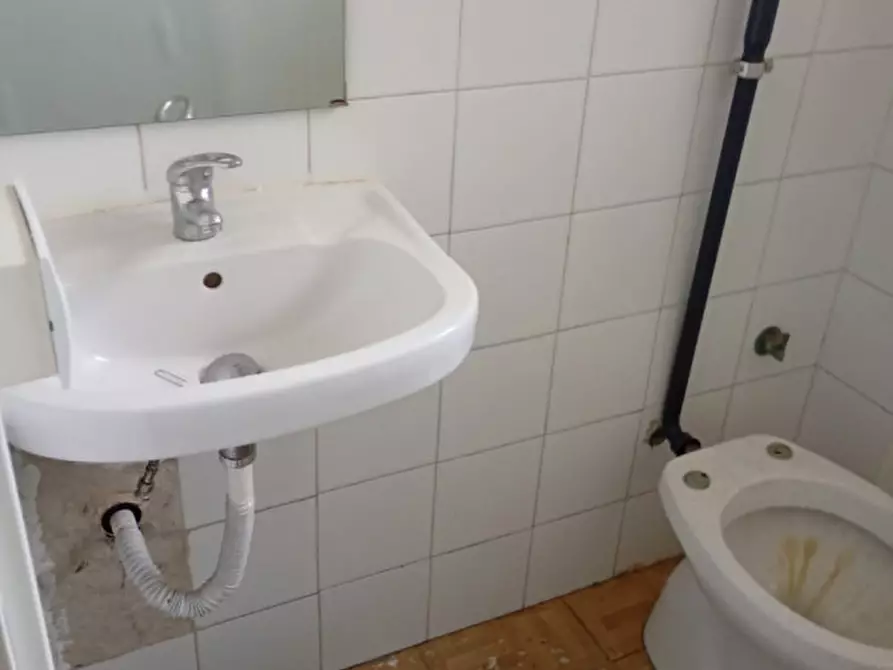 Immagine 15 di Appartamento in vendita  in Via Domenico Fontana 133 a Napoli