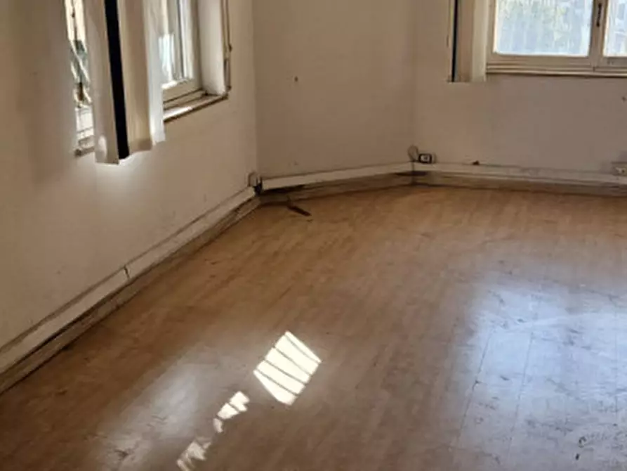 Immagine 20 di Appartamento in vendita  in Via Domenico Fontana 133 a Napoli