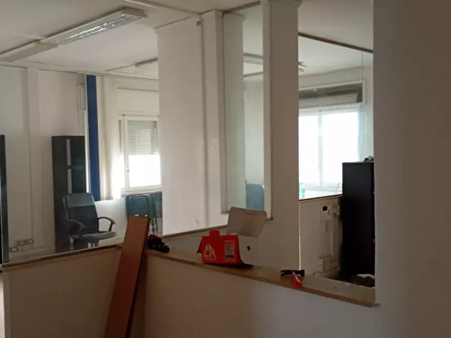 Immagine 50 di Appartamento in vendita  in Via Domenico Fontana 133 a Napoli