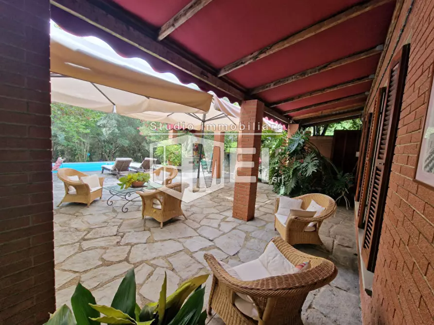 Immagine 2 di Villa in vendita  in via pian delle tregge a Collesalvetti