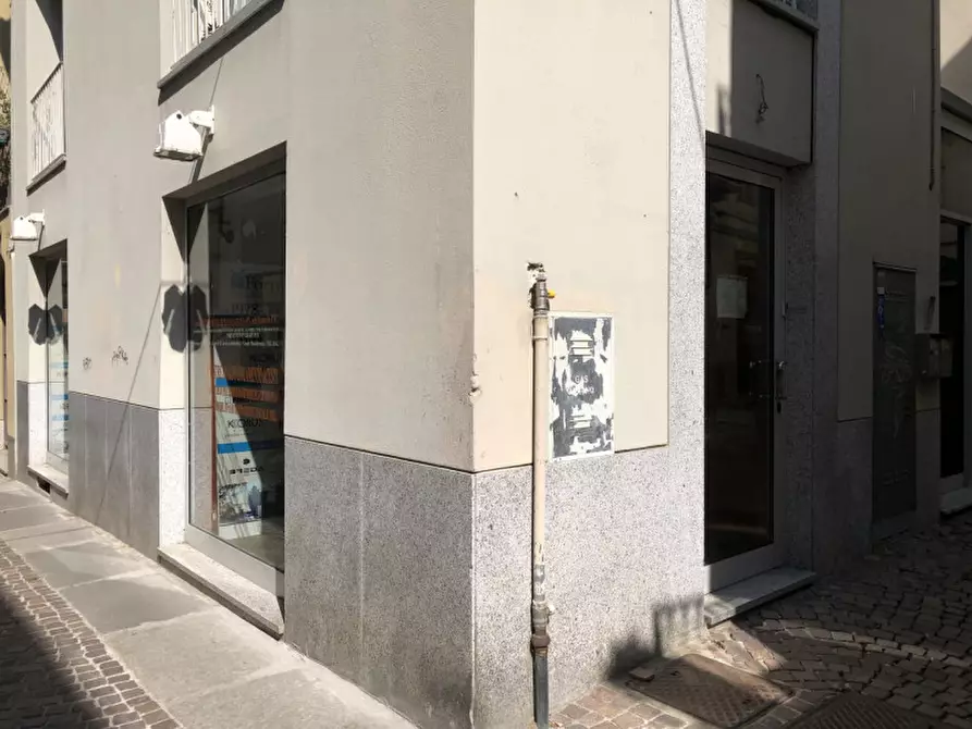 Immagine 3 di Negozio in affitto  in Via Volpi 37 a Casale Monferrato