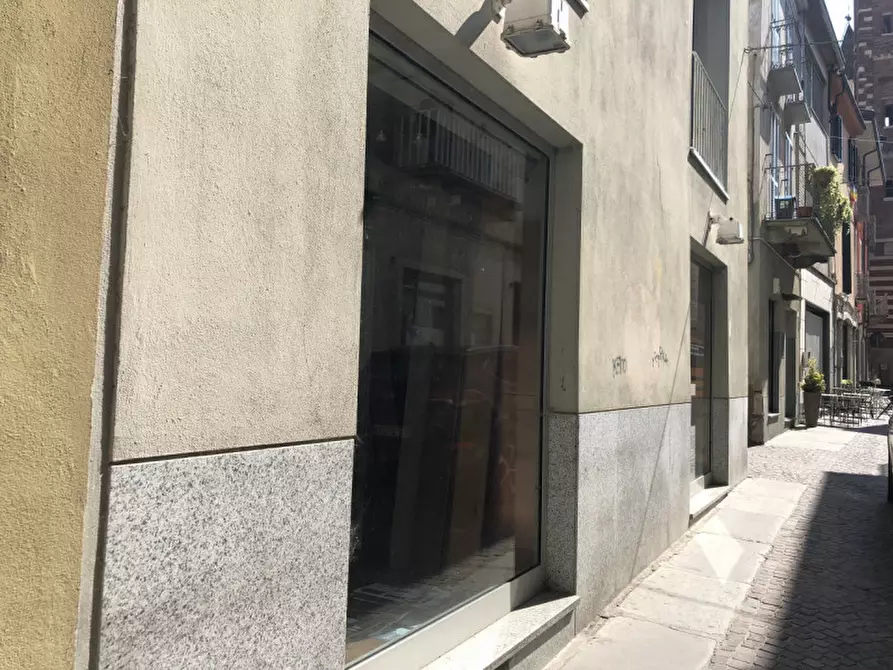 Immagine 5 di Negozio in affitto  in Via Volpi 37 a Casale Monferrato