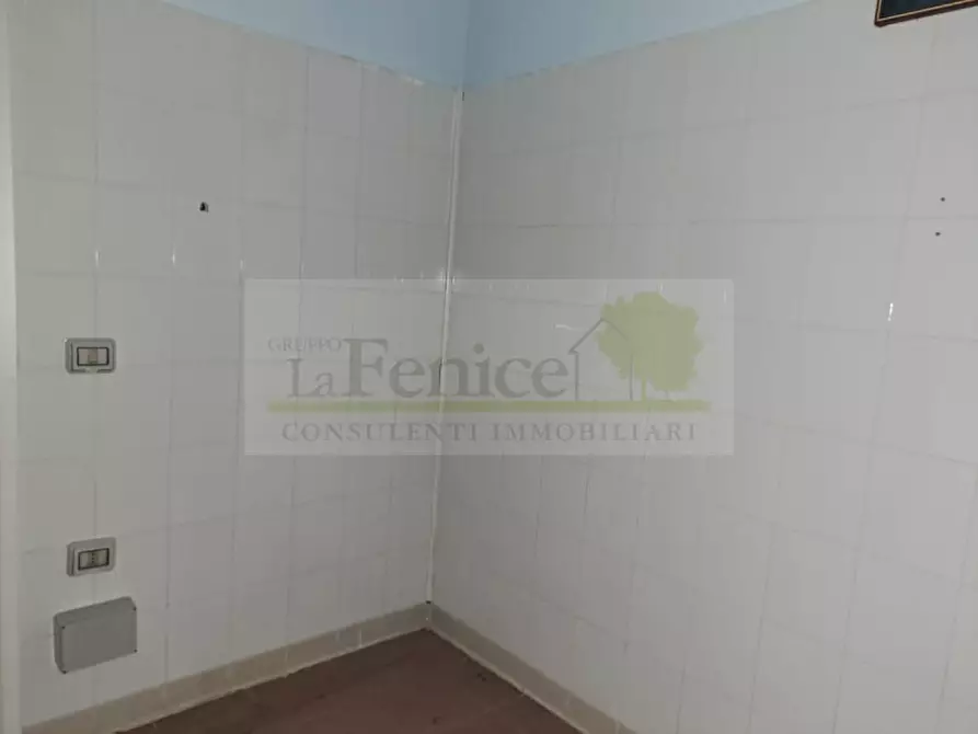 Immagine 11 di Attività commerciale in affitto  in via don Minzoni a Goito