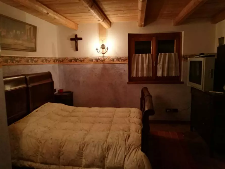 Immagine 5 di Casa indipendente in vendita  in VIA MOLNI a Temù