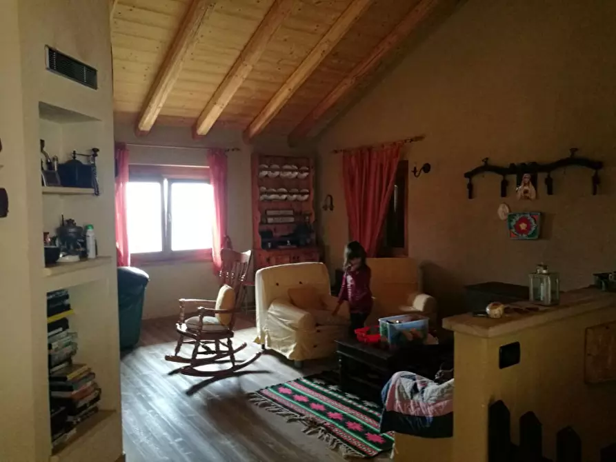 Immagine 12 di Casa indipendente in vendita  in VIA MOLNI a Temù