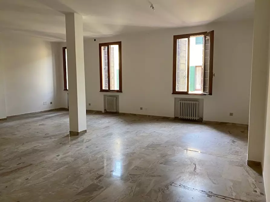Immagine 12 di Palazzo in vendita  in via da molin a Piove Di Sacco