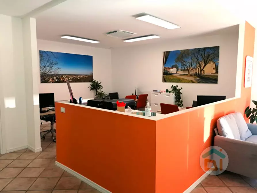 Immagine 7 di Ufficio in vendita  in via 4 Novembre a Ronchi Dei Legionari